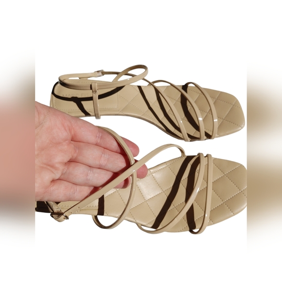 Hamora sandal from Marc Fisher. - Picture 3 of 6